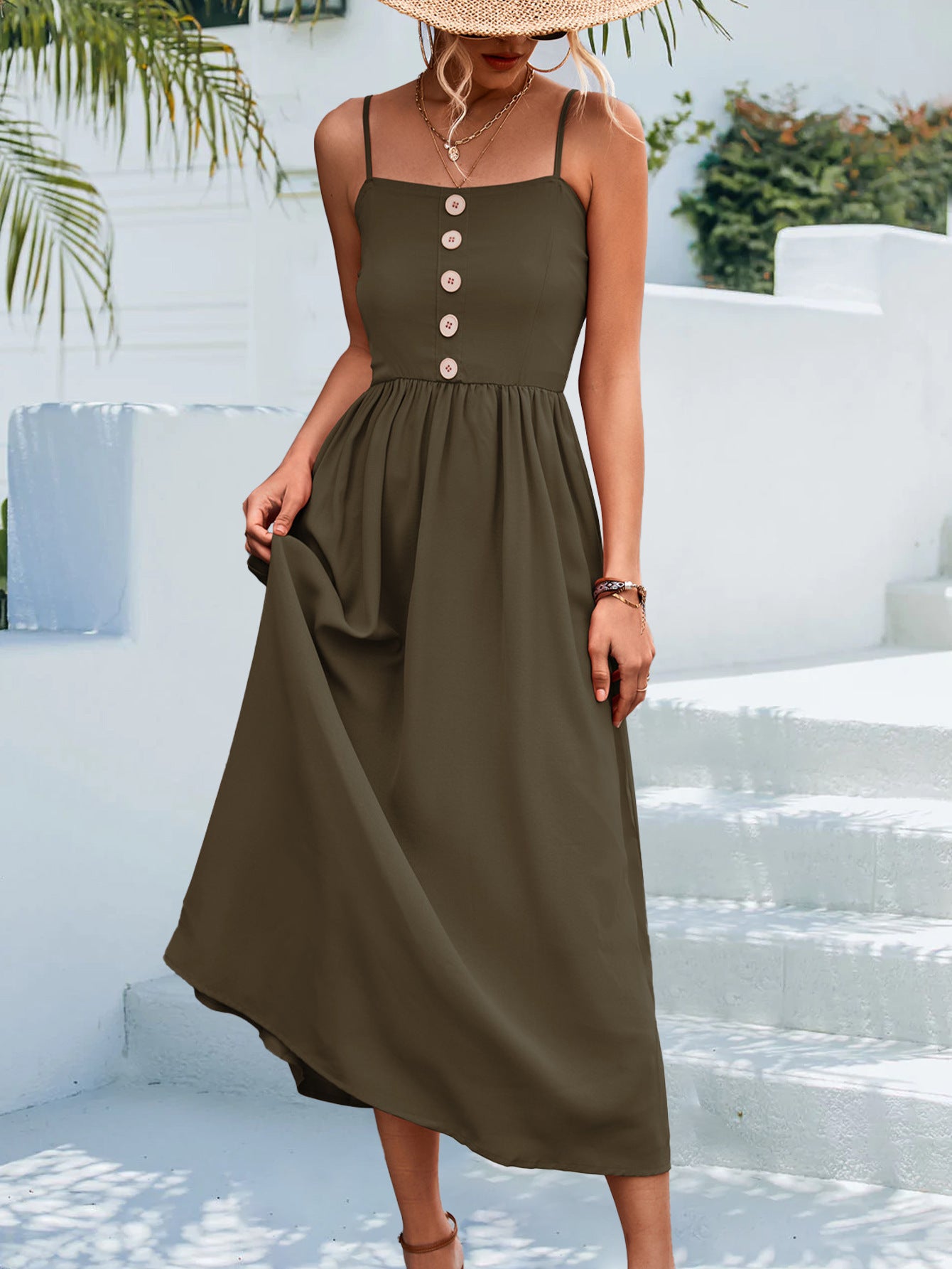 3328b5aa842c490796de0927df24bffe-Max