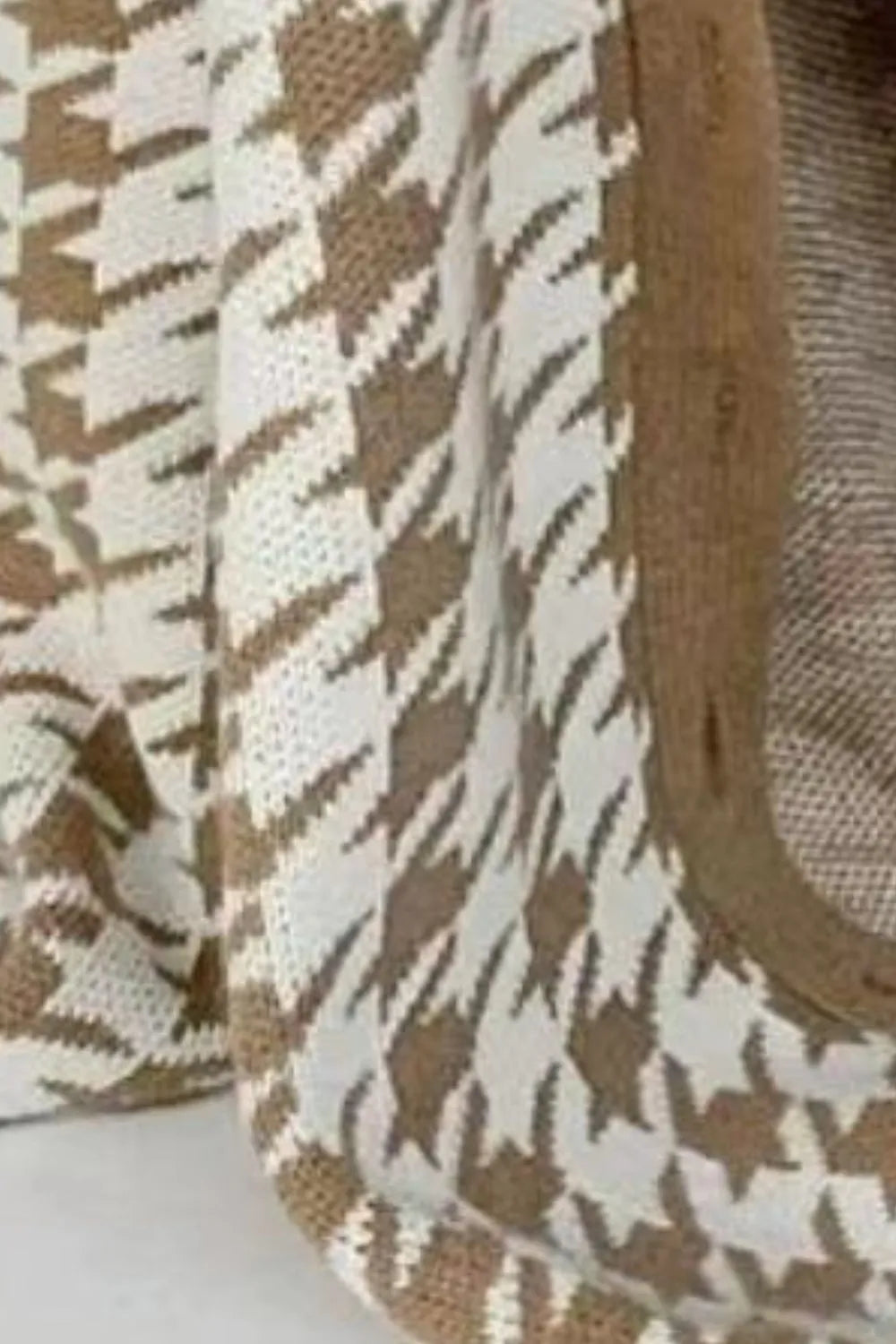 c099cdd2786647cf895d8386d0e81624-Max