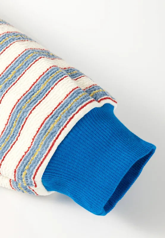 f1acedba-20b6-4180-9b5d-a38a8c4b4cd0-Max